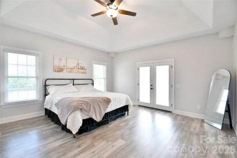 36276 Vick Road New London NC 28127