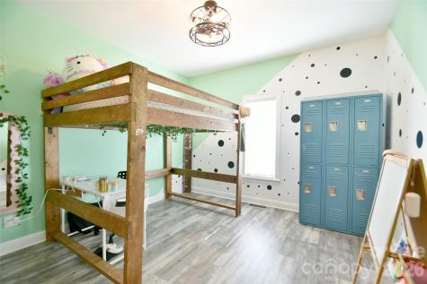 36276 Vick Road New London NC 28127