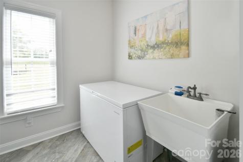 36276 Vick Road New London NC 28127