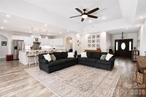 36276 Vick Road New London NC 28127