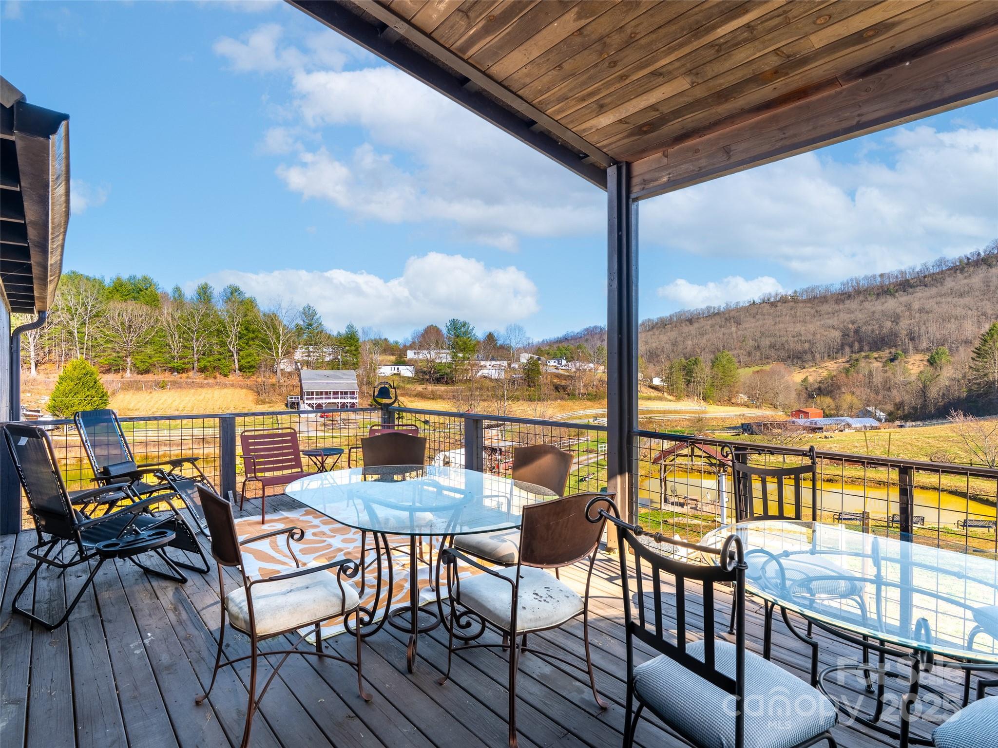 22 Frannys Farm Road Leicester NC 28748