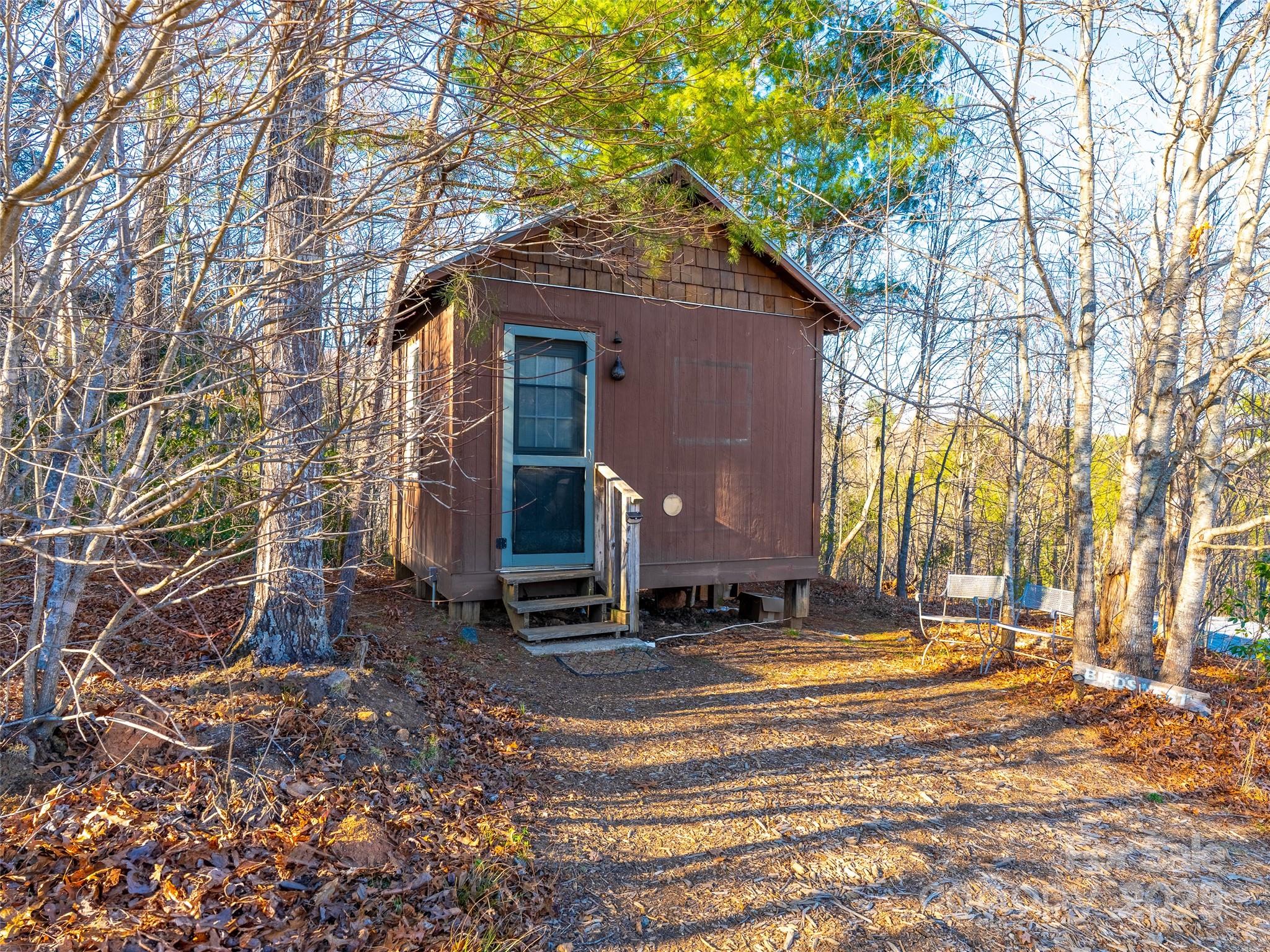 22 Frannys Farm Road Leicester NC 28748