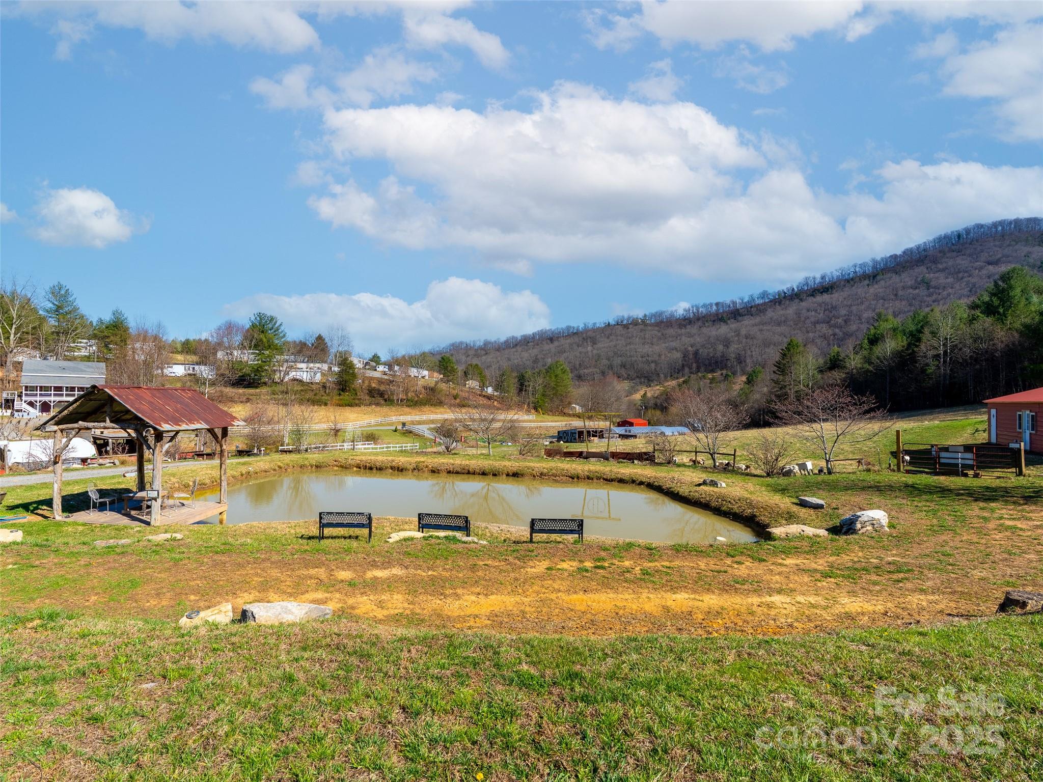 22 Frannys Farm Road Leicester NC 28748