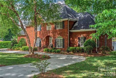 1209 S South Street Gastonia NC 28052