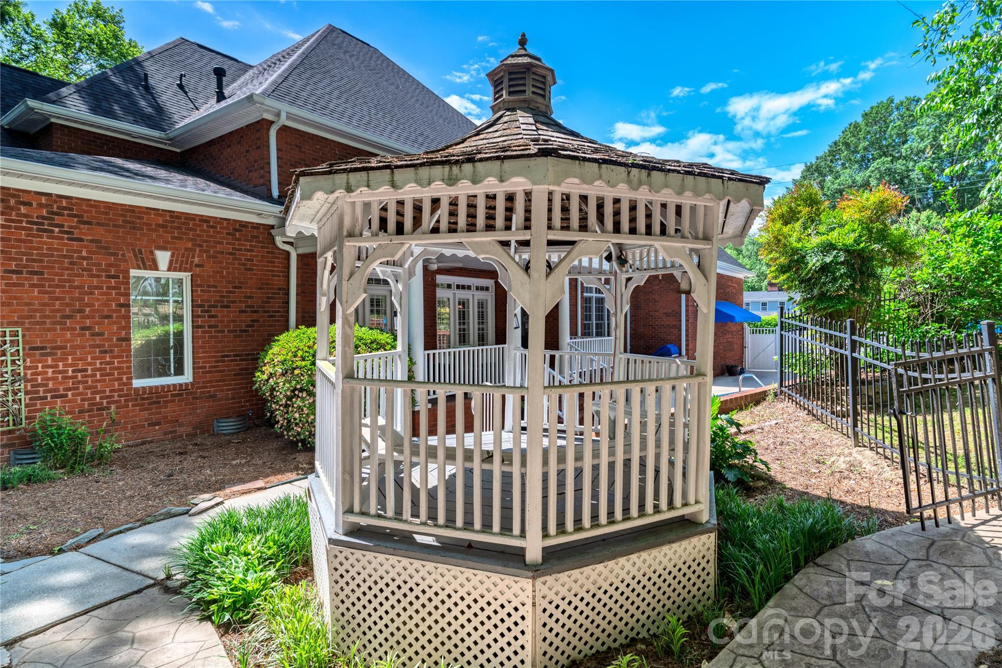1209 S South Street Gastonia NC 28052