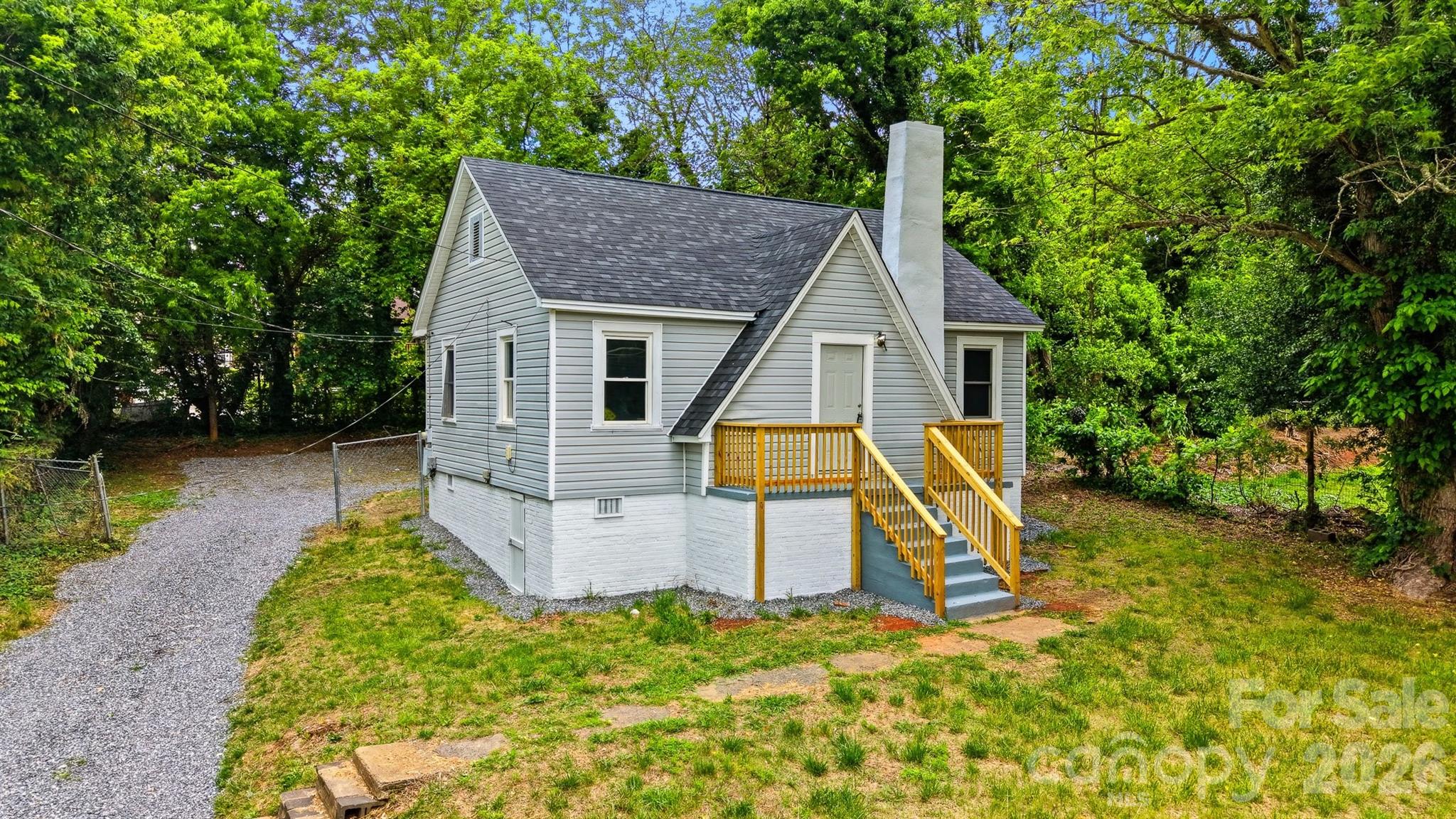 912 S Center Street Hickory NC 28602