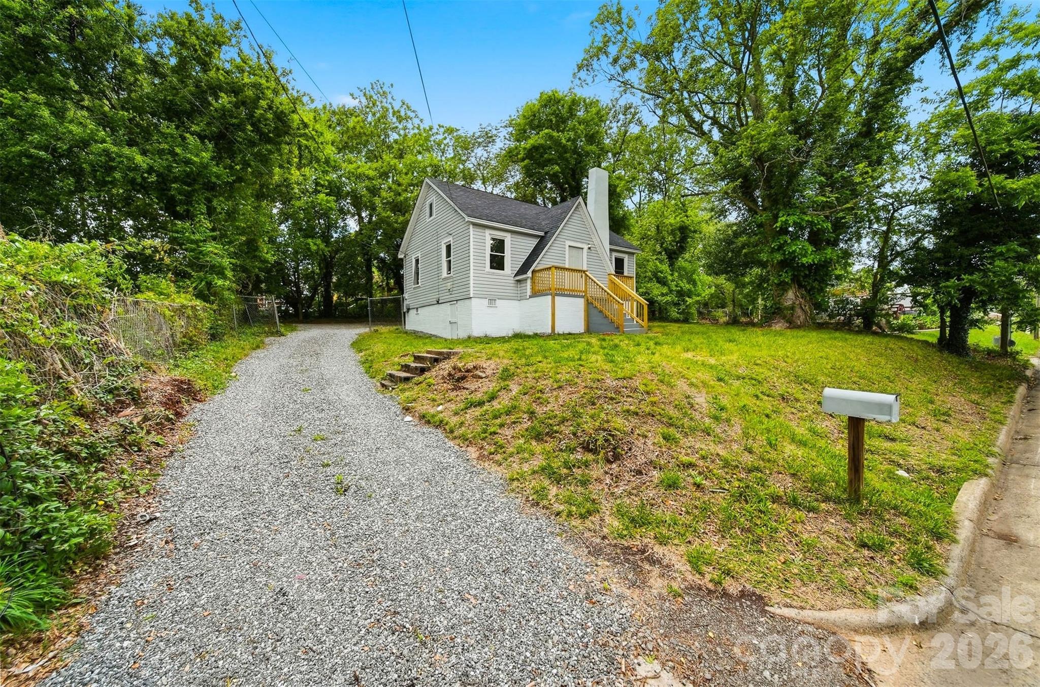 912 S Center Street Hickory NC 28602