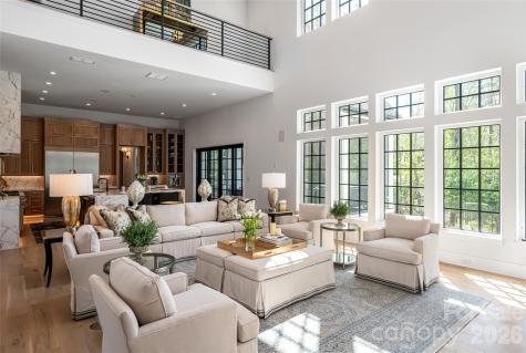 6 Stansbury Drive Asheville NC 28803
