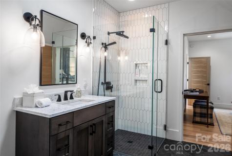 6 Stansbury Drive Asheville NC 28803