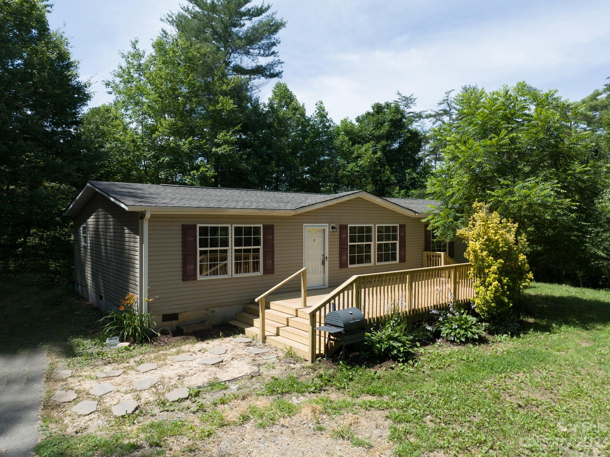 27 Northstar Trail Weaverville NC 28787