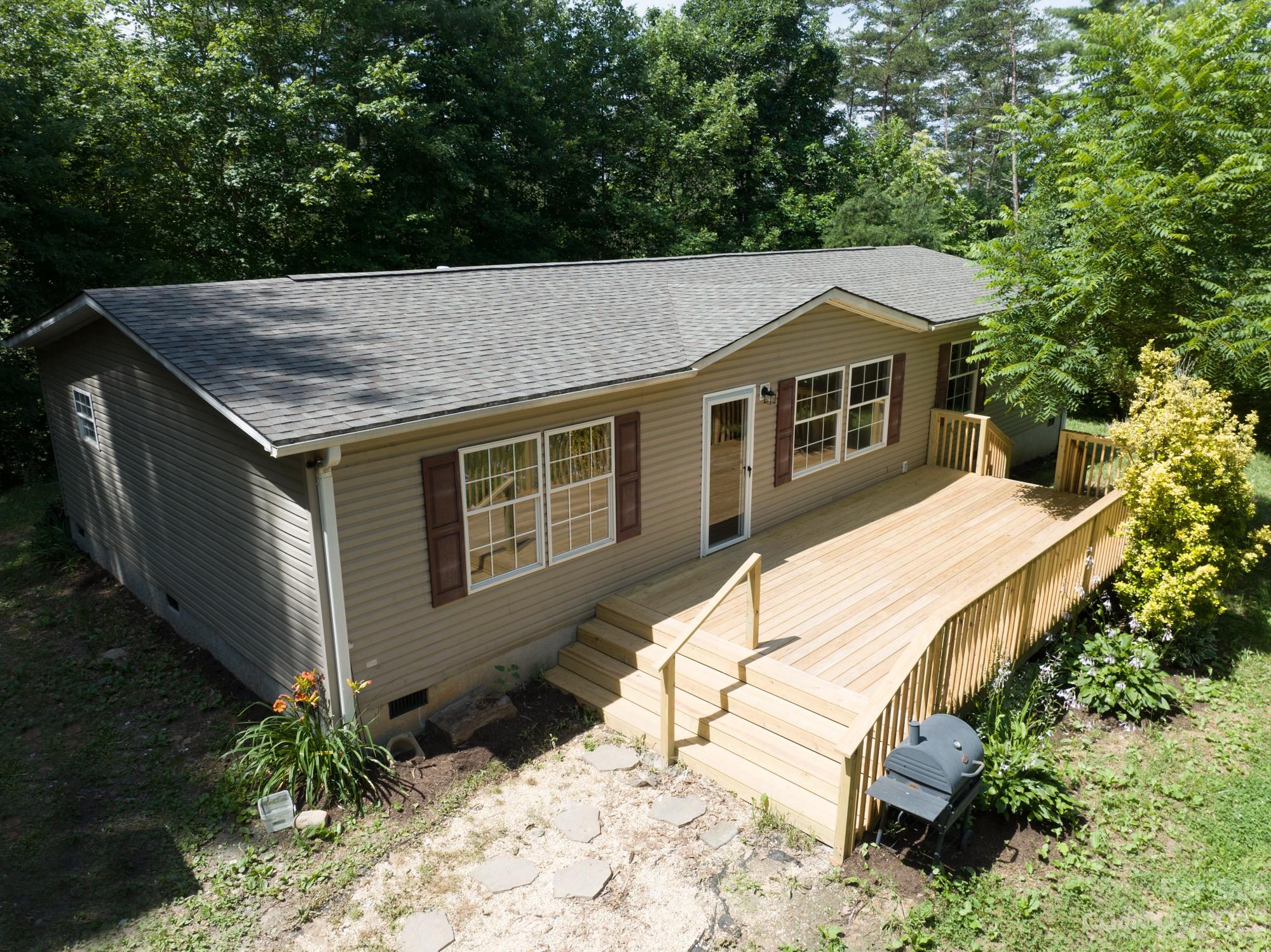 27 Northstar Trail Weaverville NC 28787