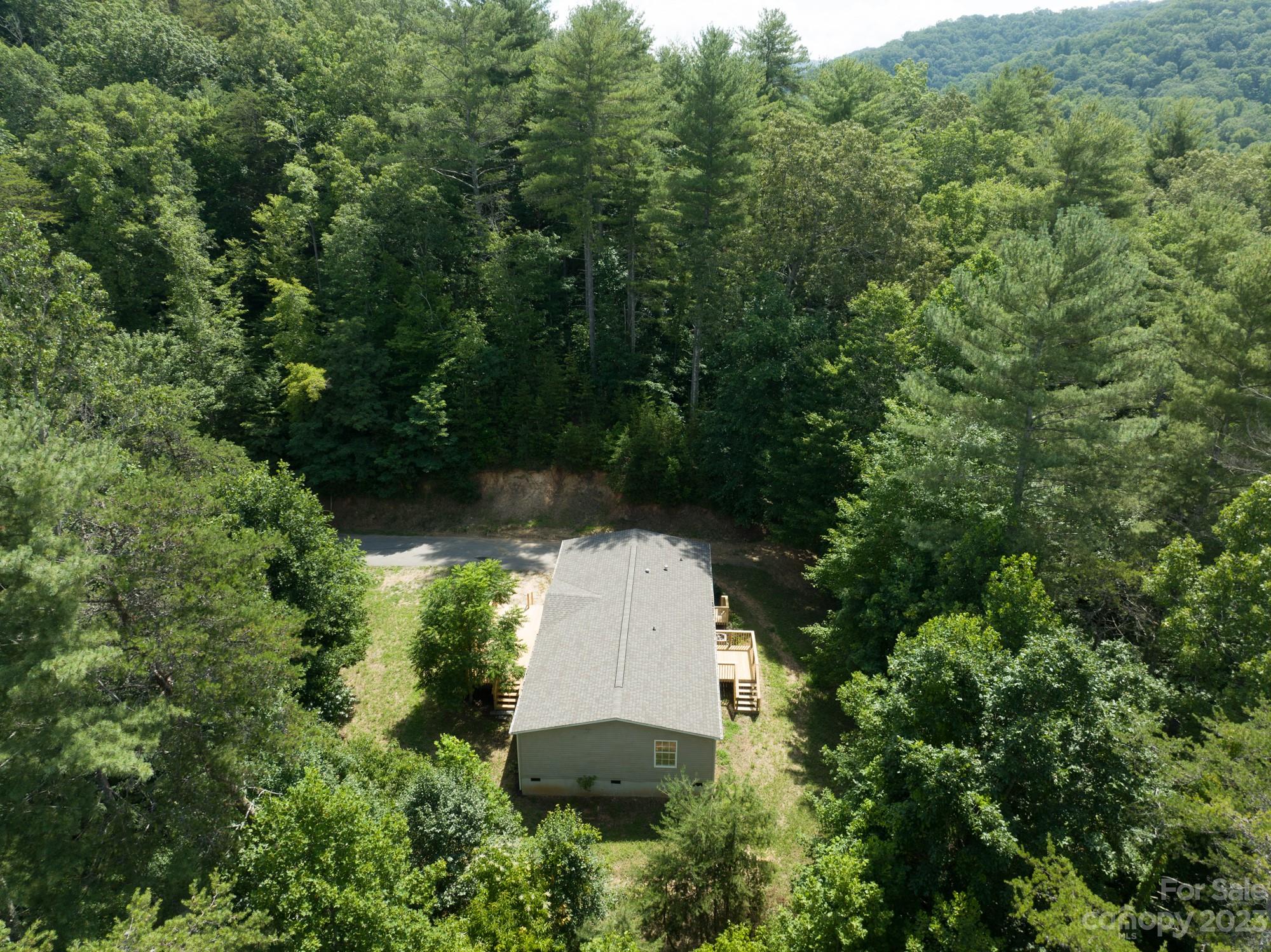 27 Northstar Trail Weaverville NC 28787