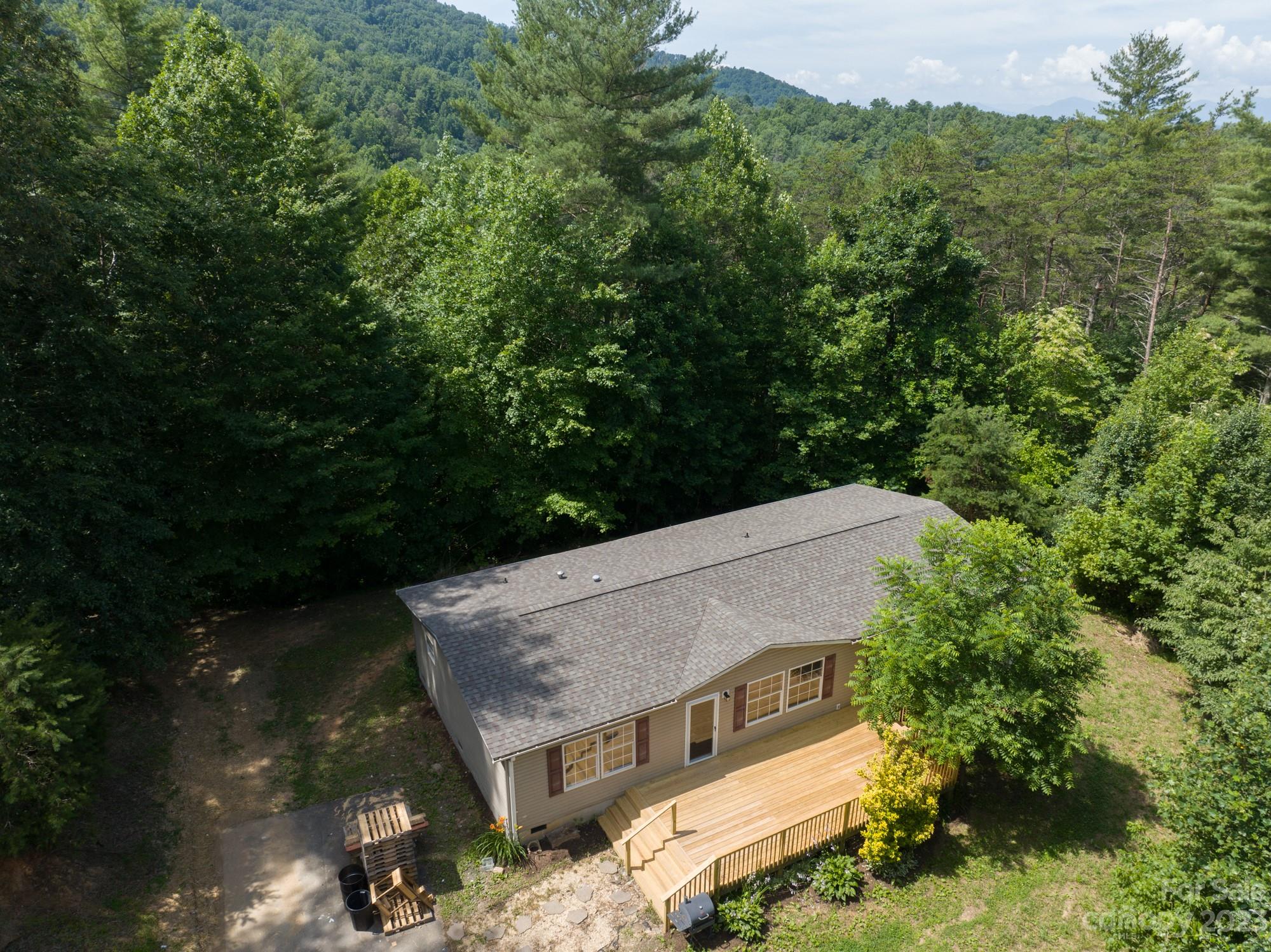 27 Northstar Trail Weaverville NC 28787