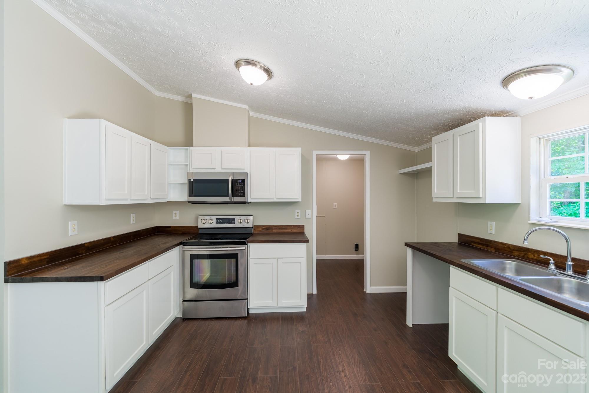27 Northstar Trail Weaverville NC 28787