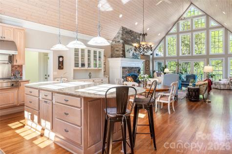 7 Ashley Road Asheville NC 28805