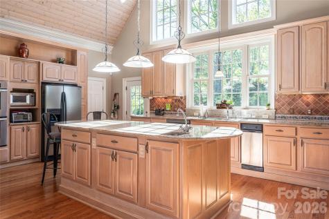 7 Ashley Road Asheville NC 28805