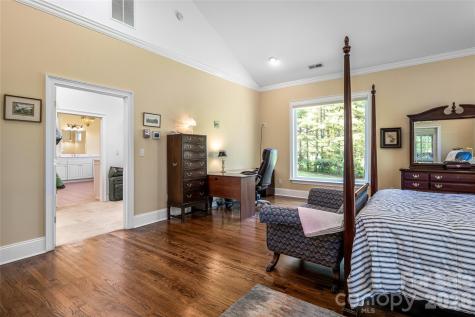 7 Ashley Road Asheville NC 28805