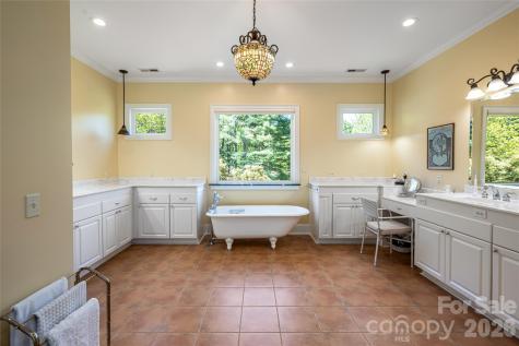 7 Ashley Road Asheville NC 28805