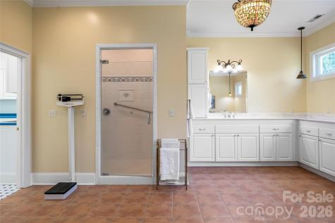 7 Ashley Road Asheville NC 28805
