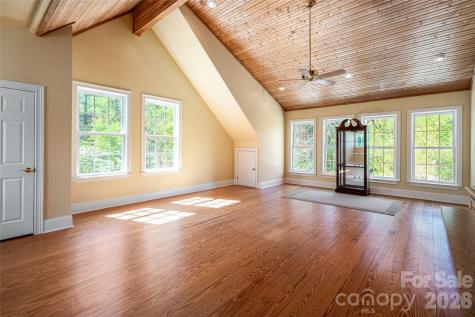 7 Ashley Road Asheville NC 28805
