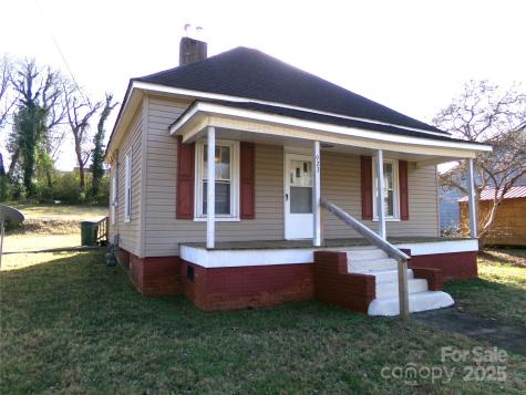 923 Efird Street Albemarle NC 28001