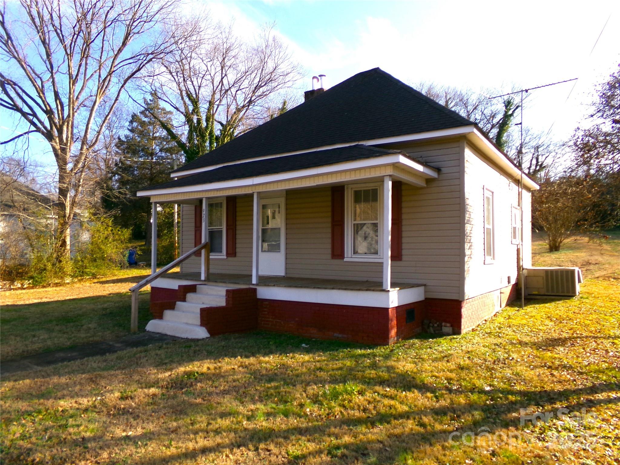 923 Efird Street Albemarle NC 28001