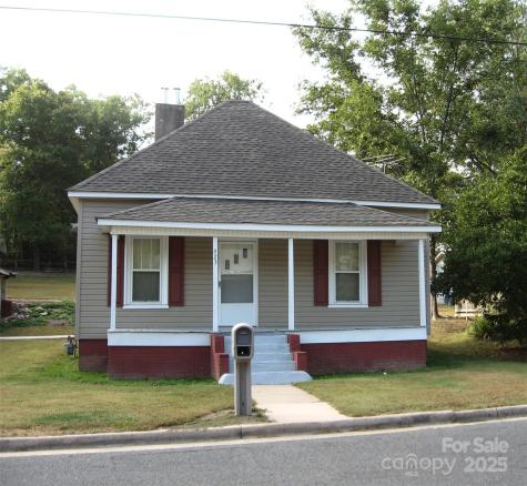 923 Efird Street Albemarle NC 28001