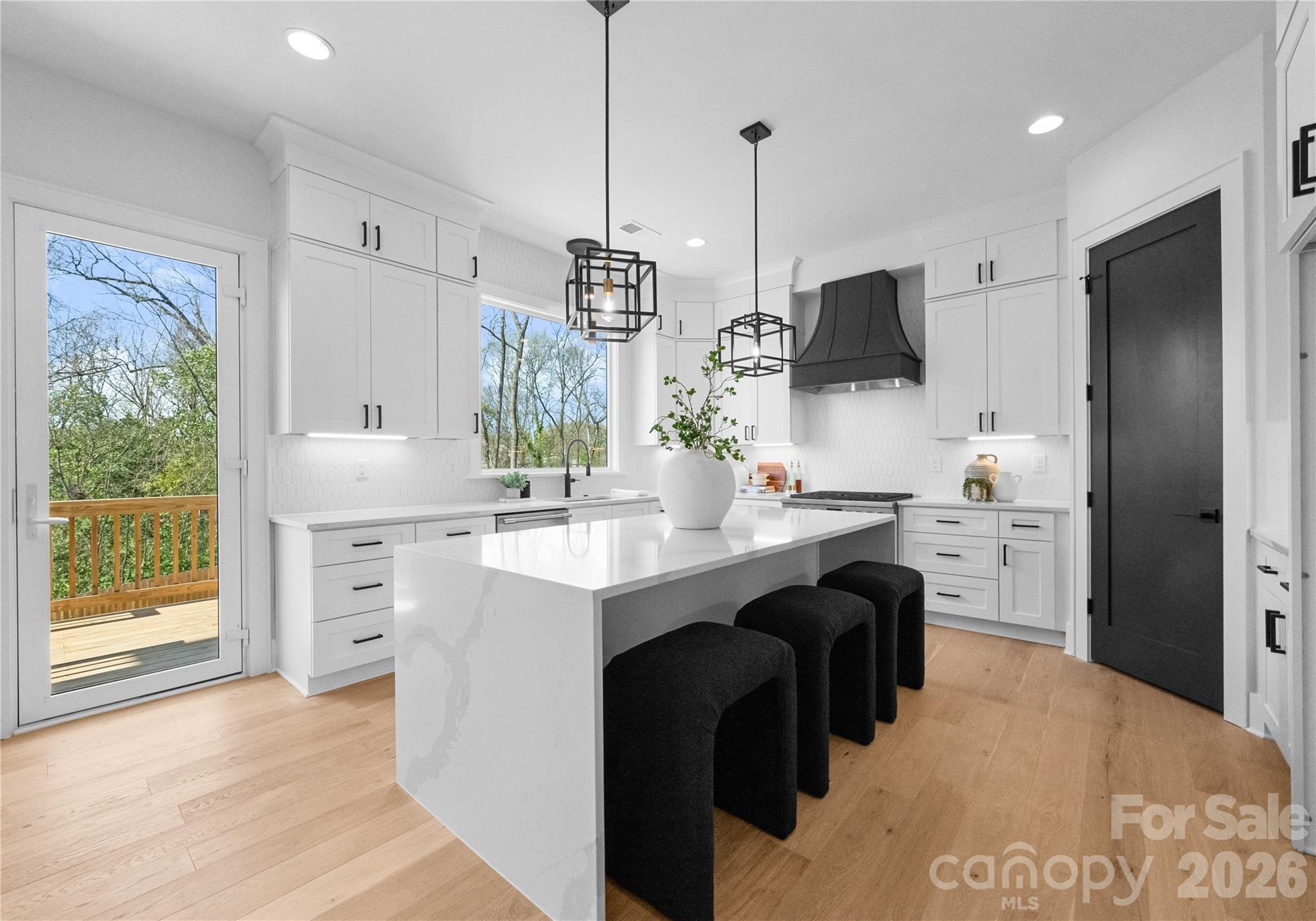 2013 South Street Charlotte NC 28208