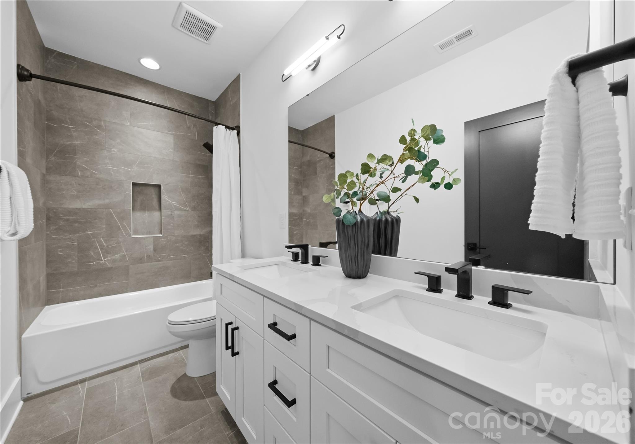 2013 South Street Charlotte NC 28208