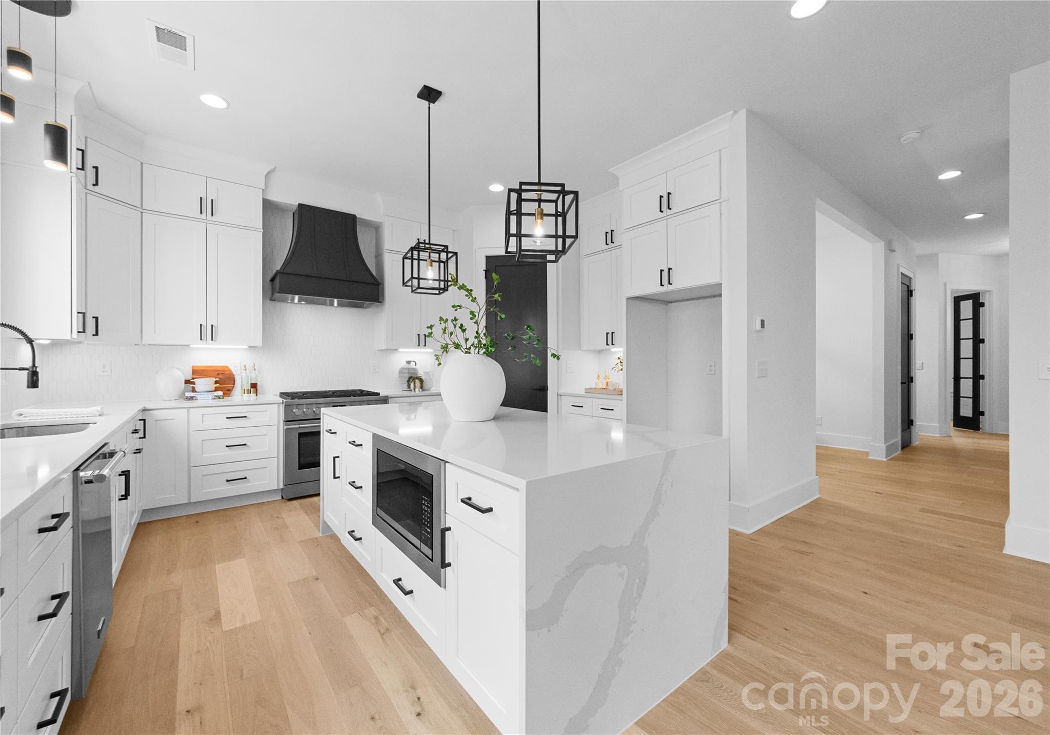 2013 South Street Charlotte NC 28208