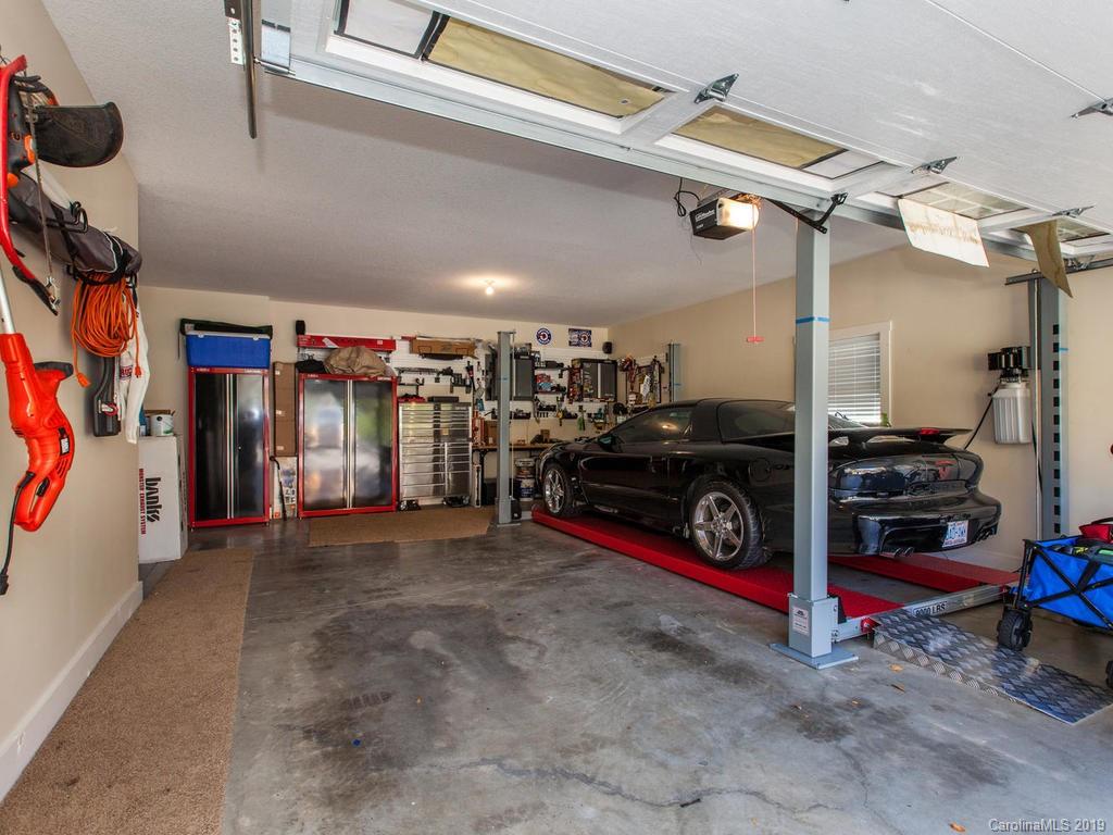 31 Flynn Branch Road Asheville NC 28804
