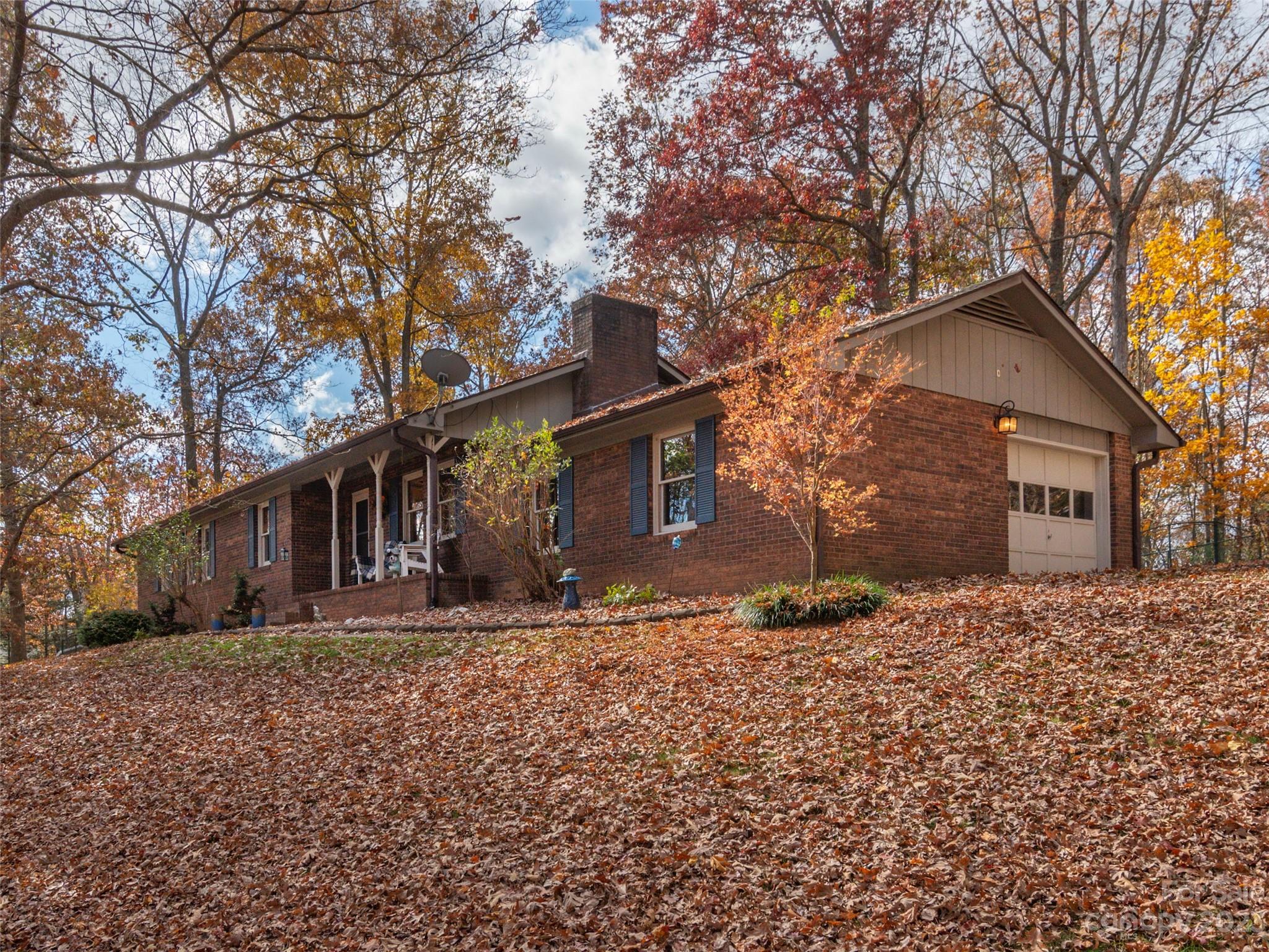661 Nellie John Drive Clyde NC 28721