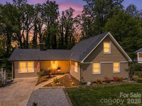 421 Tywood Street NE Lenoir NC 28645