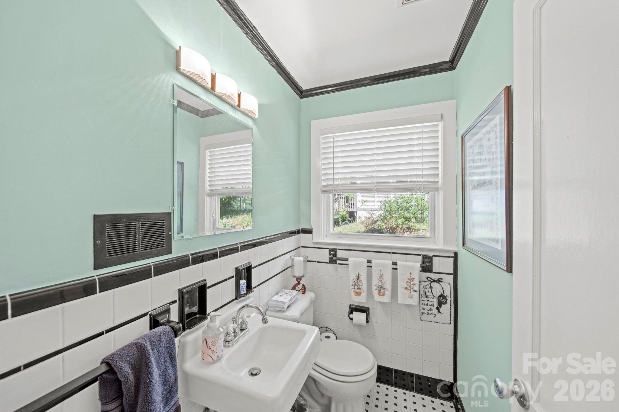421 Tywood Street NE Lenoir NC 28645