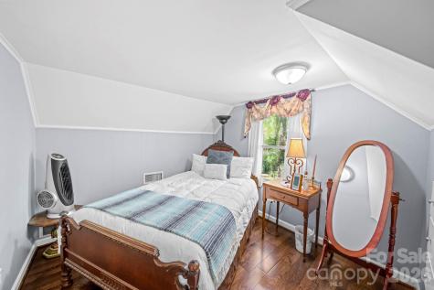 421 Tywood Street NE Lenoir NC 28645