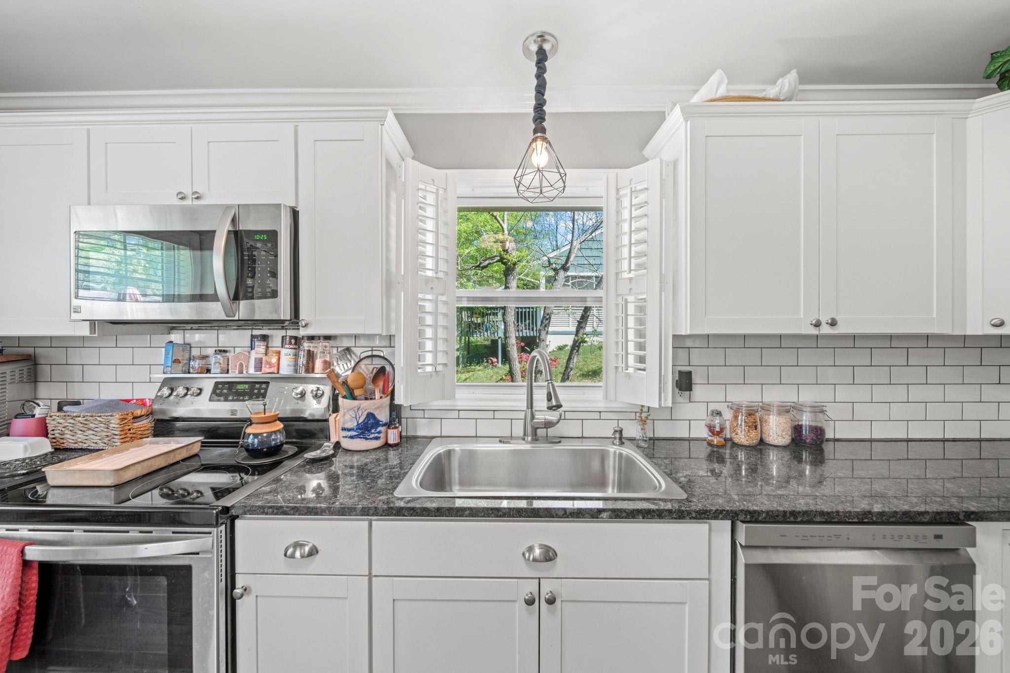 421 Tywood Street NE Lenoir NC 28645