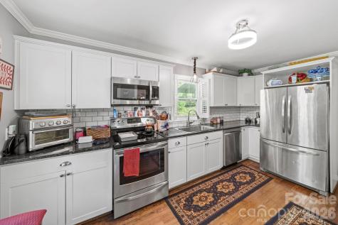 421 Tywood Street NE Lenoir NC 28645