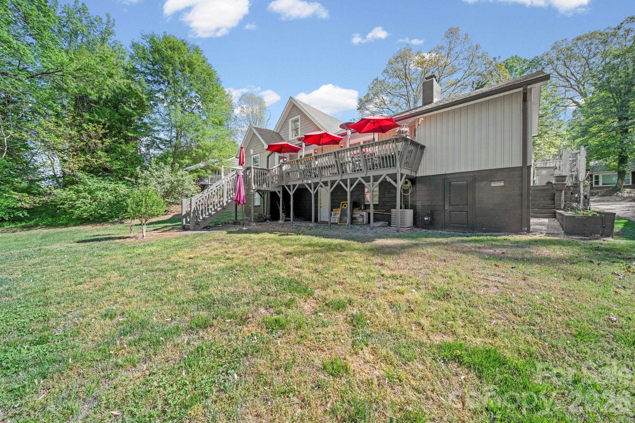 421 Tywood Street NE Lenoir NC 28645