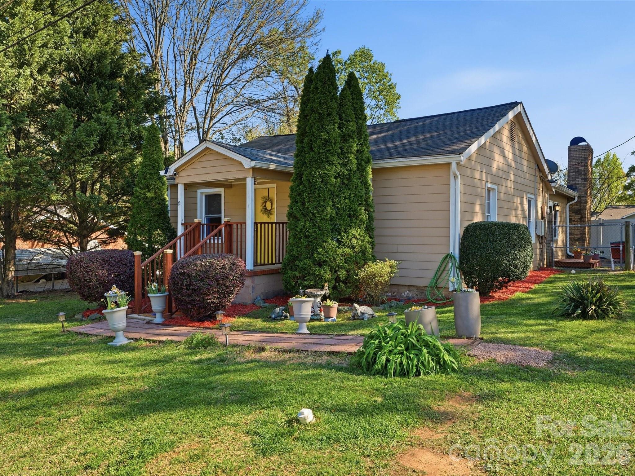 6223 Macon Street Charlotte NC 28208
