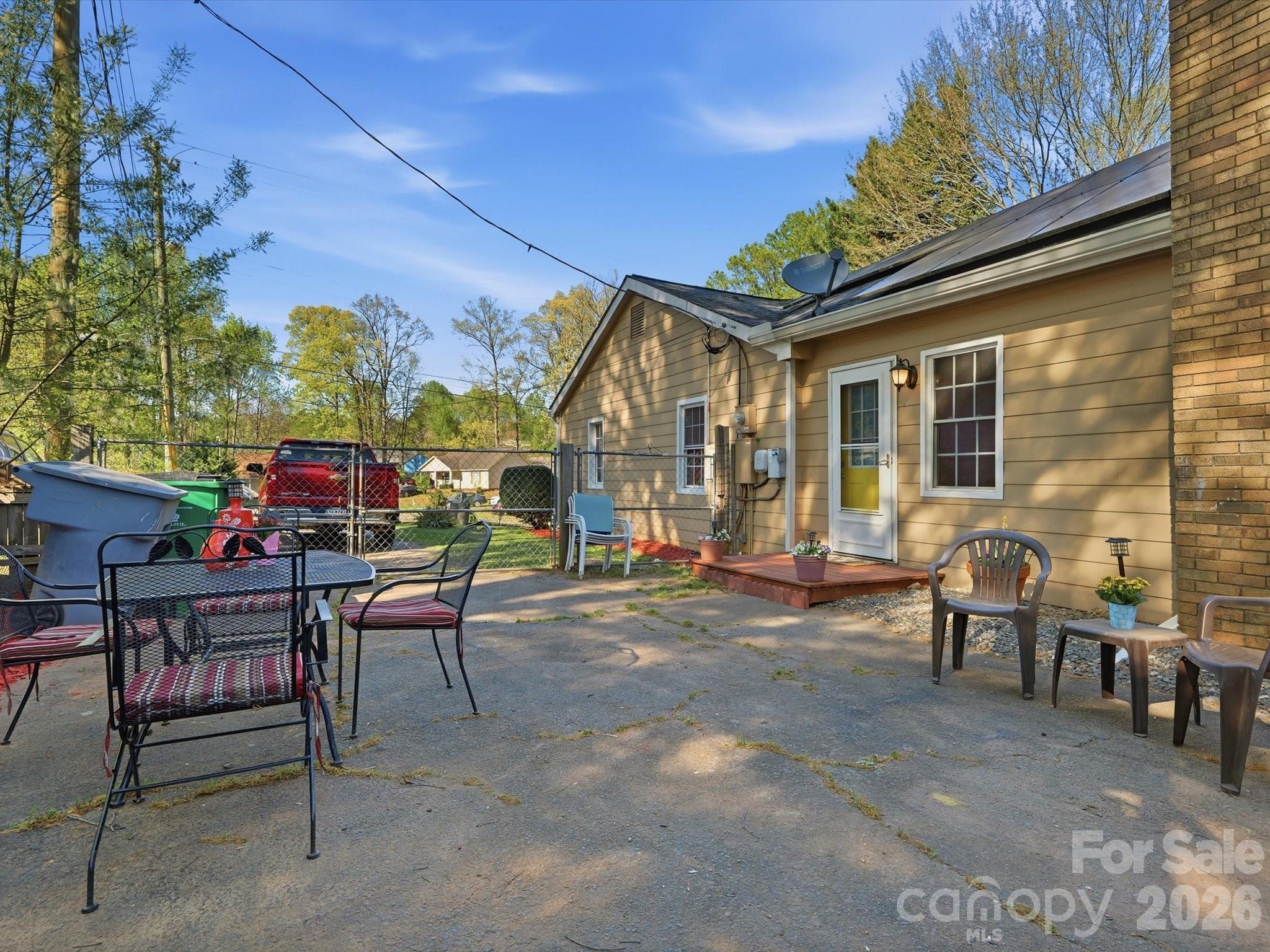6223 Macon Street Charlotte NC 28208
