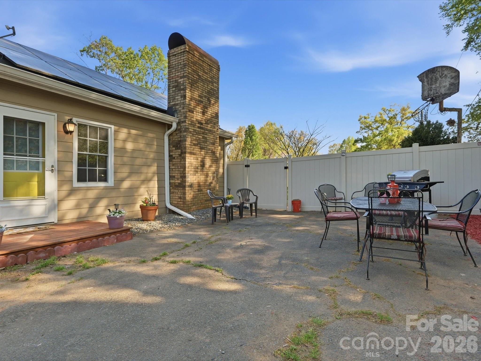 6223 Macon Street Charlotte NC 28208