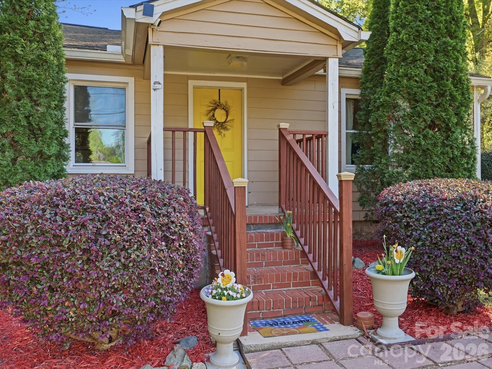 6223 Macon Street Charlotte NC 28208