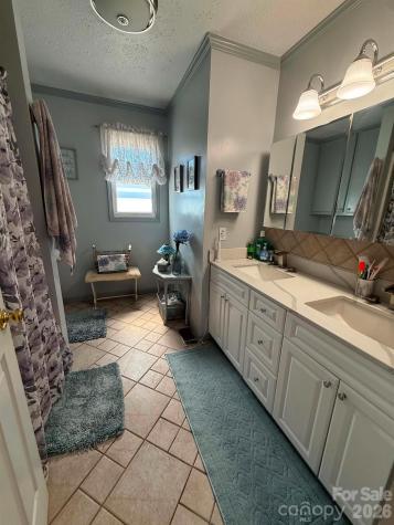 2121 Union Grove Road Lenoir NC 28645