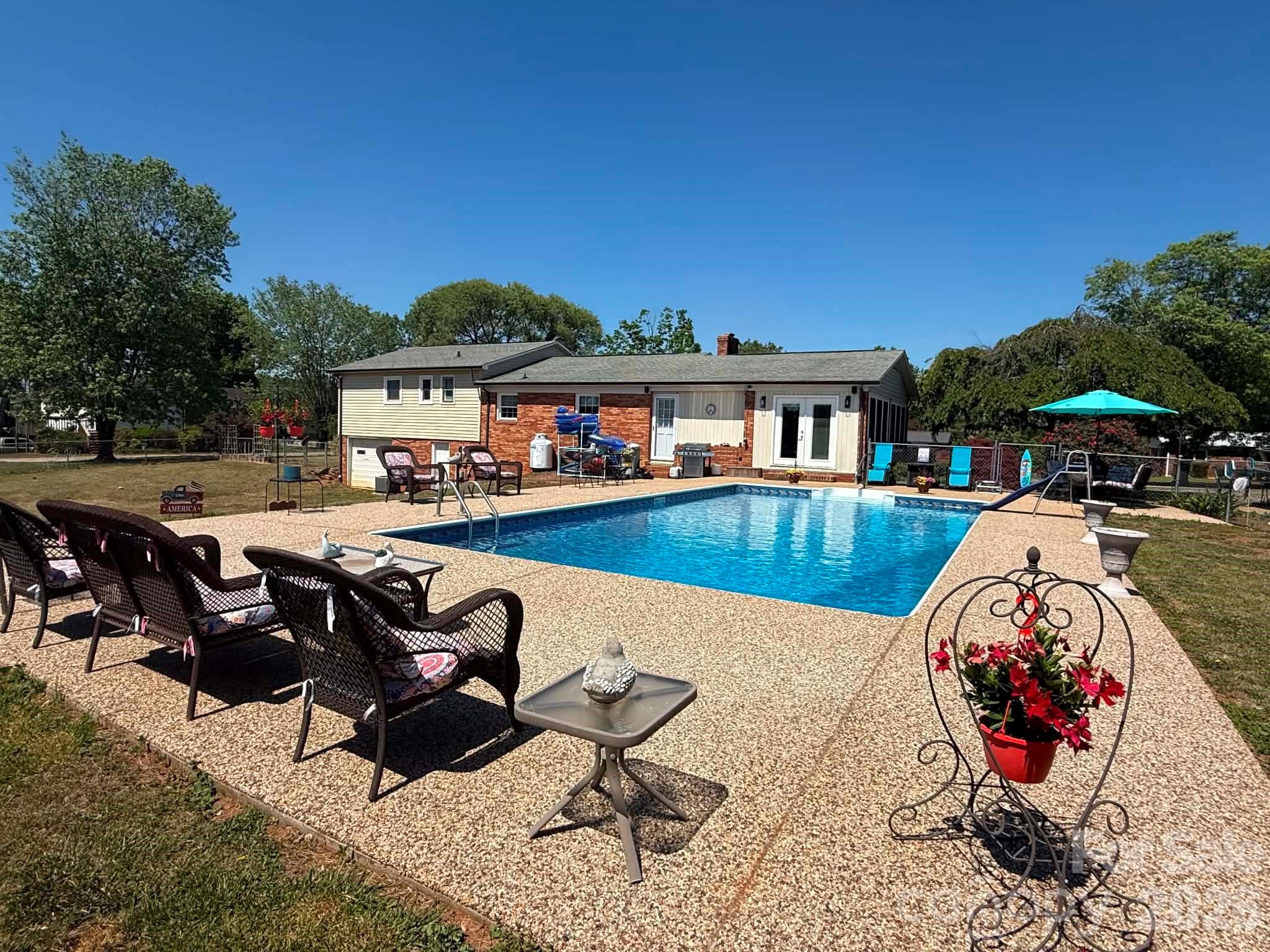 2121 Union Grove Road Lenoir NC 28645