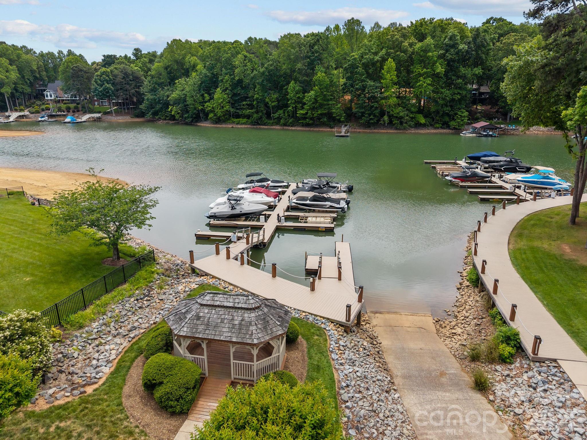 137 Paseo Drive Mooresville NC 28117