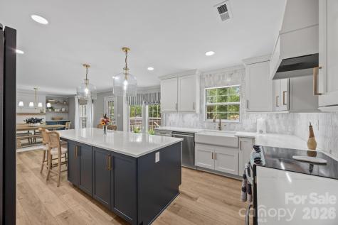 137 Paseo Drive Mooresville NC 28117