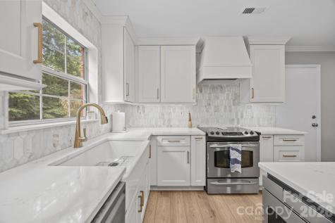 137 Paseo Drive Mooresville NC 28117