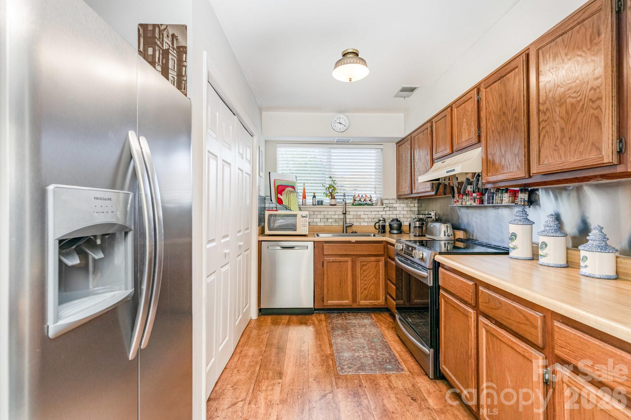 941 Sardis Cove Drive Charlotte NC 28270