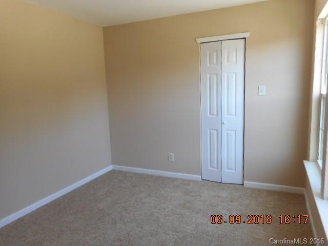 6730 Wandering Creek Drive Charlotte NC 28216