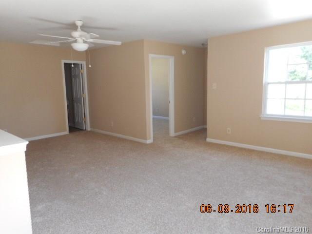 6730 Wandering Creek Drive Charlotte NC 28216